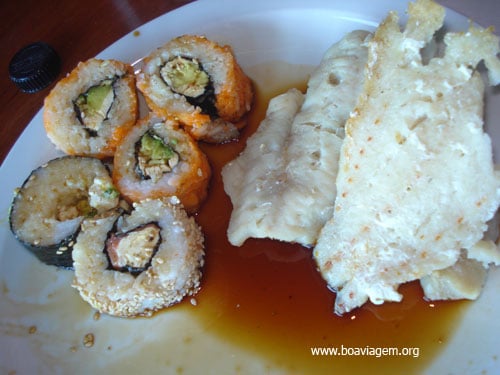 Pescado com sushi no Chile