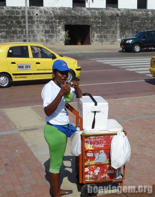 Vendedora de comida em Cartagena