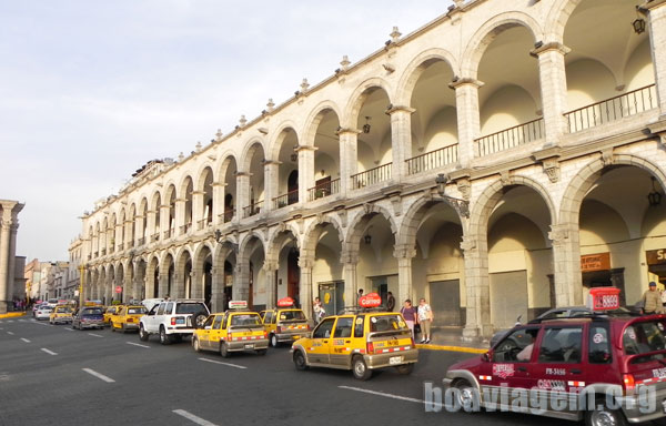 Arcos da Plaza de Armas de Arequipa