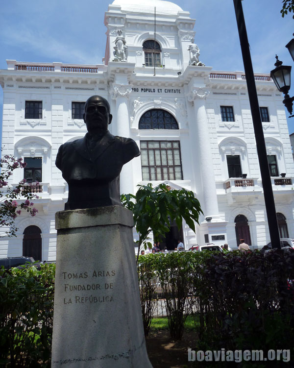 No umbigo da cidade do Panamá