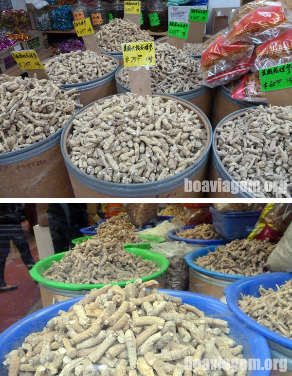 Raízes a venda em uma loja de Chinatown