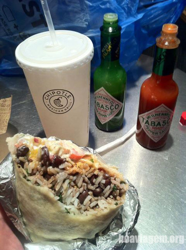 Chipotle Mexican Grill - Delicioso Burrito