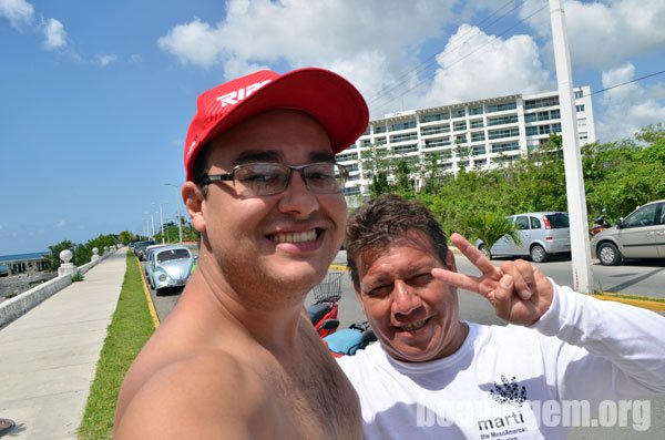 O dive master e eu, prestes a mergulhar