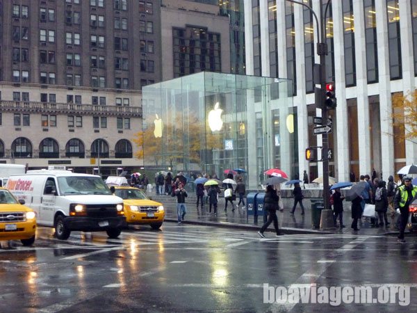 O Cubo de Vidro da Apple Store da Quinta Avenida
