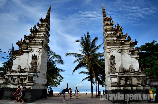 Na praia, em Kuta - Ilha de Bali, segunda semana de janeiro