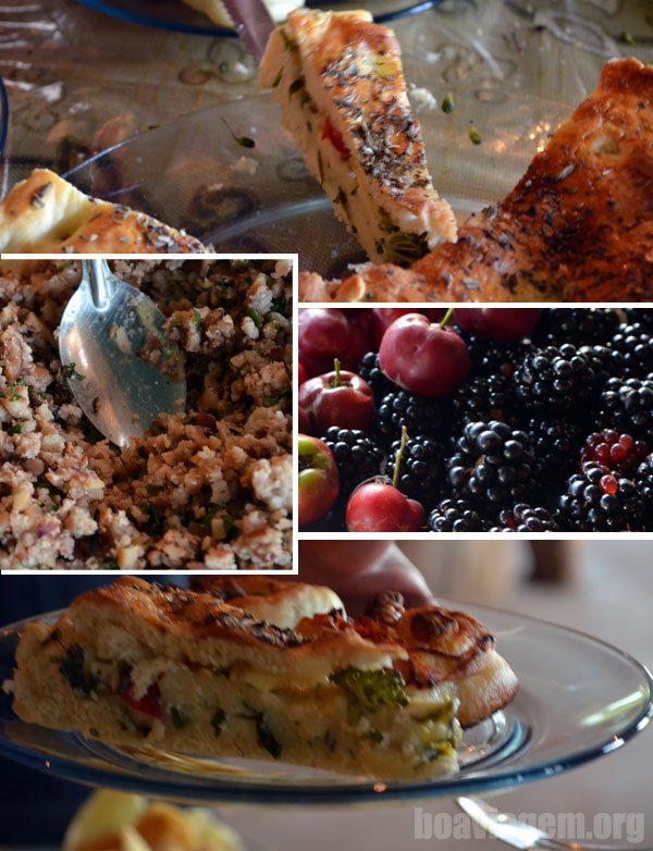 Tortas salgadas, farofa de pinhão, frutas fresquinhas e uma mesa realmente farta!
