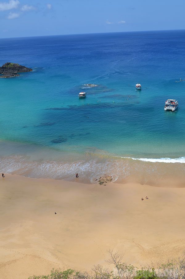Baía do Sancho - um dos lugares mais TOP do Brasil