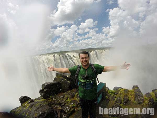 Cataratas Victoria - Fronteira entre Zâmbia e Zimbabwe