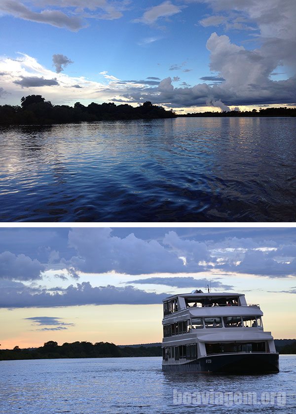 Pôr do Sol no Rio Zambezi - Zimbábue