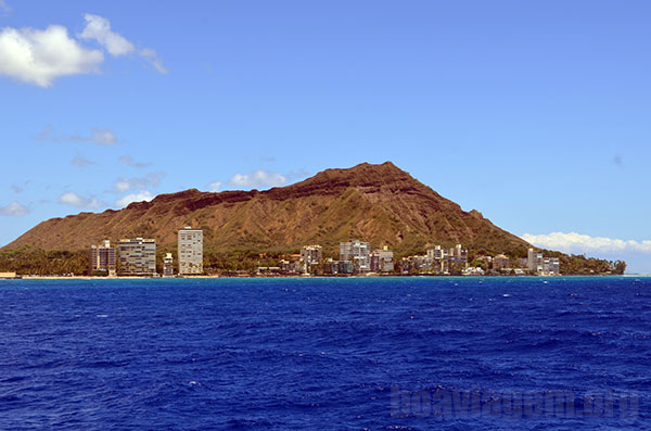 Vista do Diamond Head desde o oceano