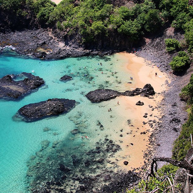 Baía dos Porcos em Fernando de Noronha