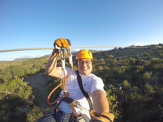 Cruzando o cânion com a ajuda de 7 tirolesas