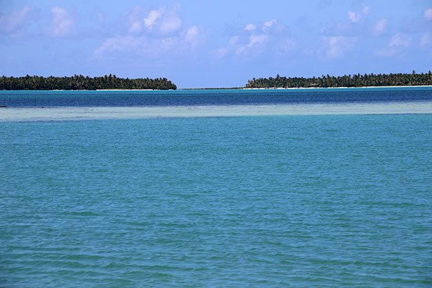Multitons das águas da lagoa de Maupiti