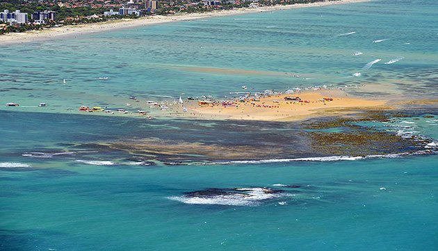 Uma das melhores praias da Paraíba - Ilha de Areia Vermelha