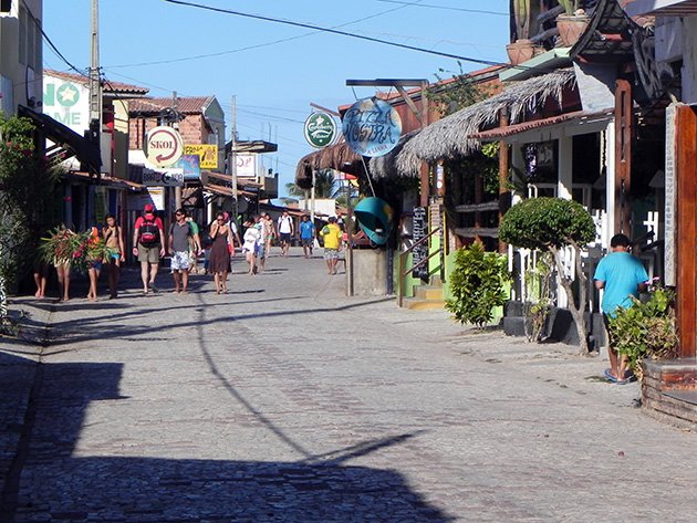 Uma das praias mais badaladas do Ceará, Canoa Quebrada