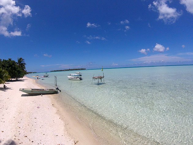 Praia em Maupiti - Polinésia Francesa