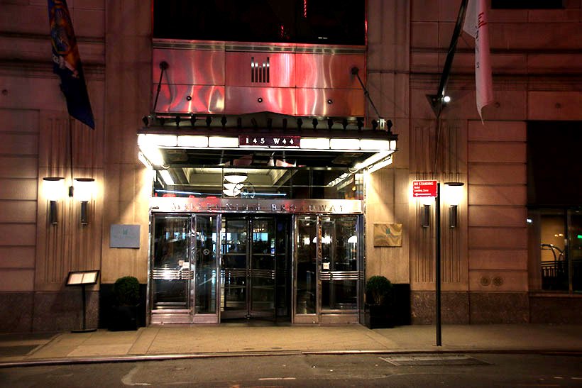 Fachada do Millennium Broadway Hotel
