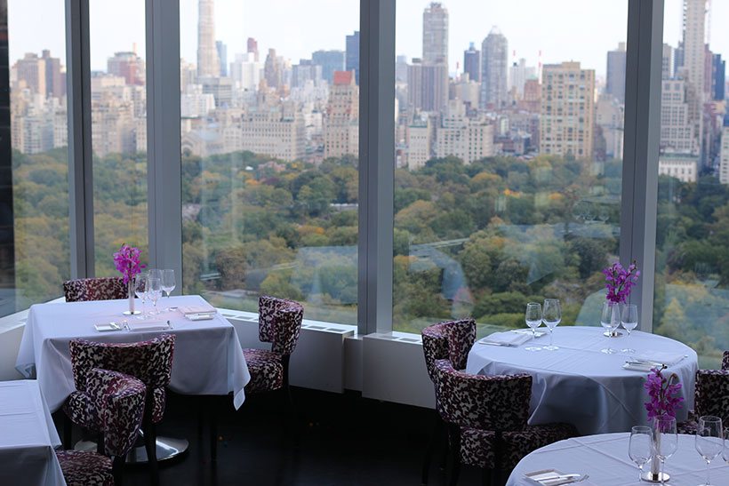 Mesas com vista privilegiada para o Central Park em Nova York