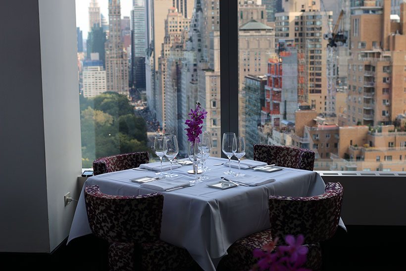 O Plano de Fundo perfeito para uma refeição romântica na Big Apple