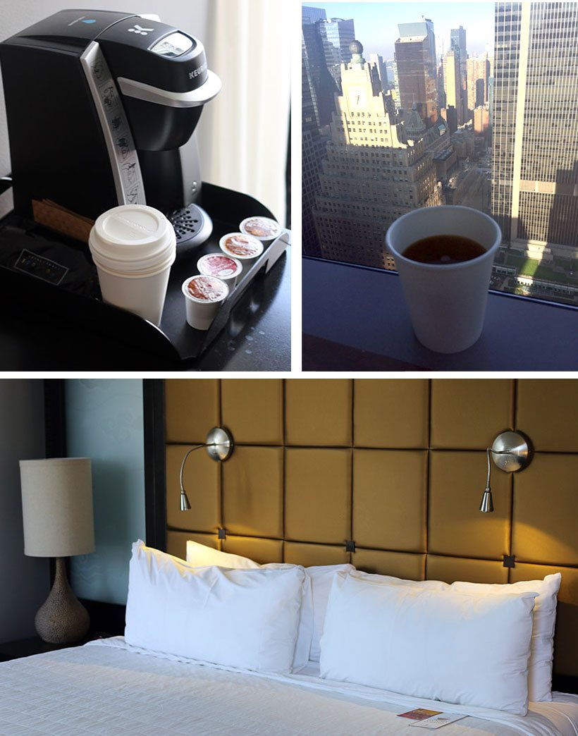 Café no quarto com vista para os grandes edifícios de Manhattan