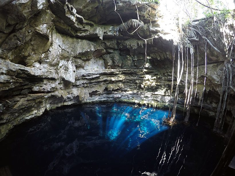 Vista parcial do cenote Mariposa Azul