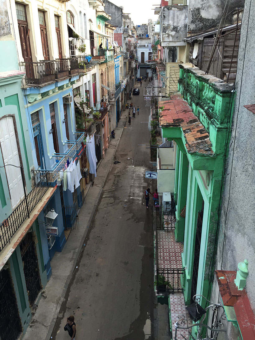 Rua no centro de Havana