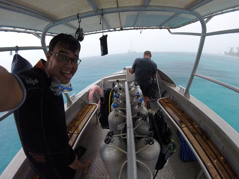 Mergulho em Bora Bora em um dia de chuva extrema