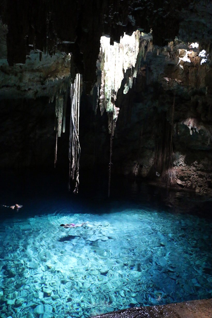 Águas realmente muito convidativas em cenote mexicano