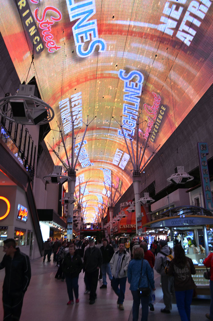 A rua mais turística de Las Vegas: Freemont Street