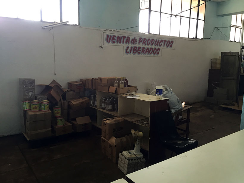 Mercado agropecuário quase vazio em Havana