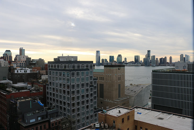 Vista de Nova Jersey pela manhã desde meus aposentos no Hotel Hugo