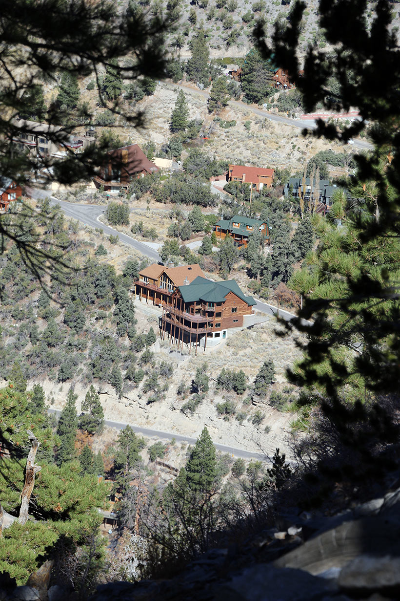 Visual de uma das casas aos pés do Mt. Charleston