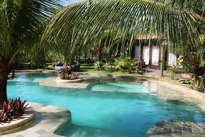 Mais uma foto da piscina da pousada Paua em Pipa