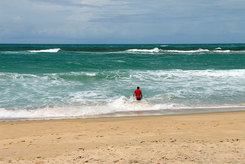 Águas mornas do mar que banha o sul do Rio Grande do Norte