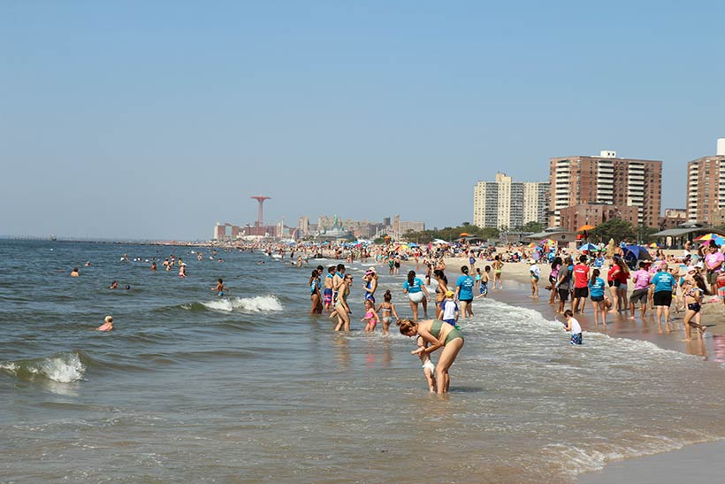 Praia em Nova York: Coney Island