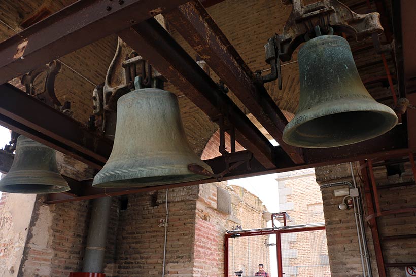 Os sinos históricos da Igreja dos Jesuítas em Toledo