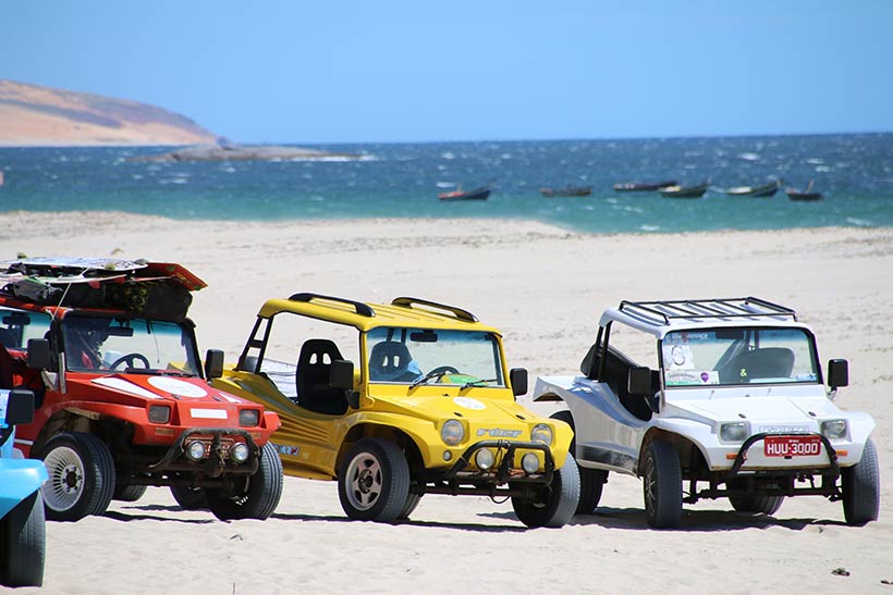 Passeio de Buggy pelas praias nos arredores de Jeri