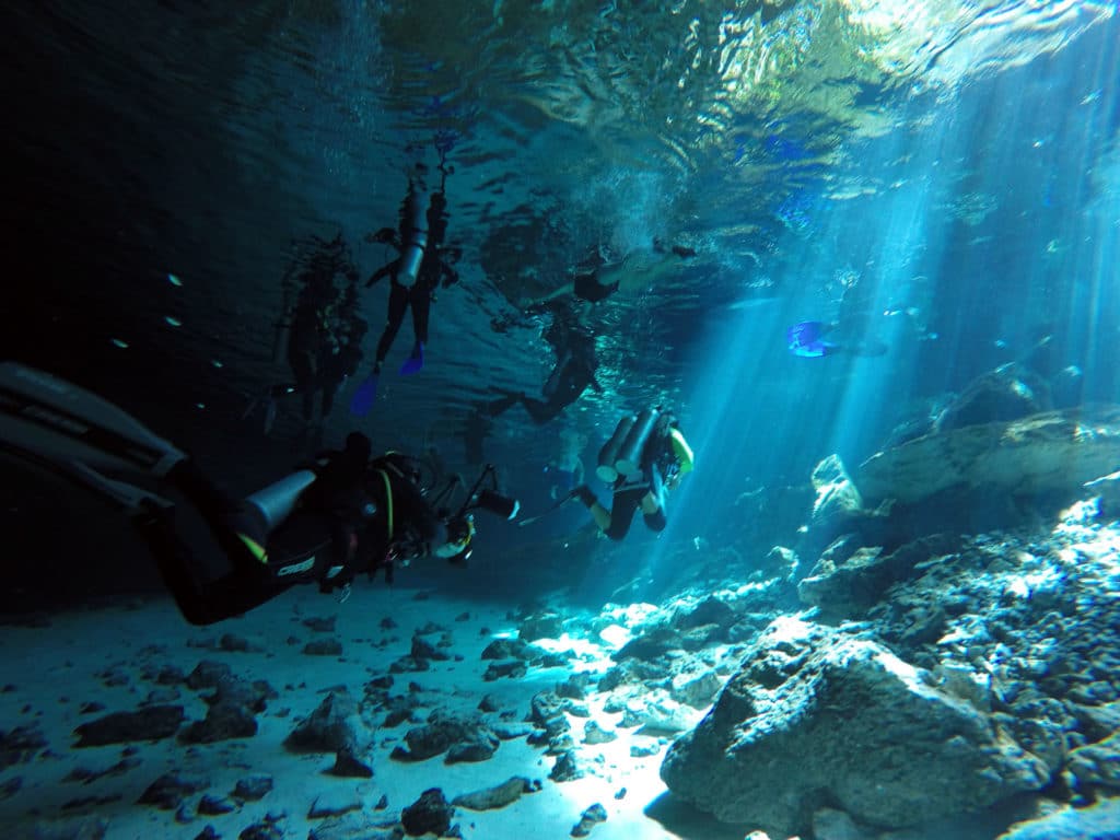 Cenote Dos Ojos