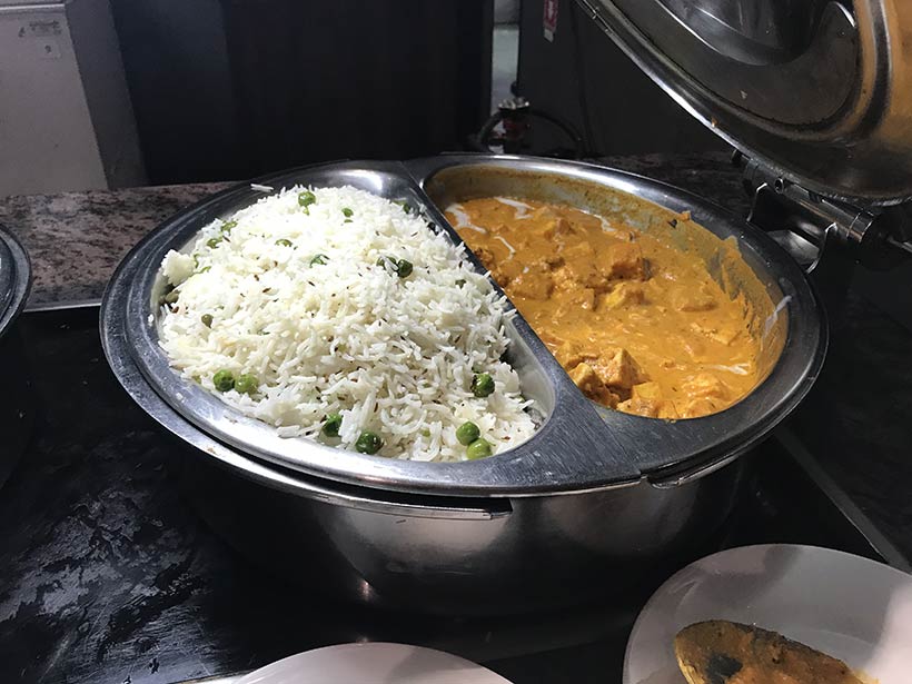 Algumas das comidas que tinha no VIP Lounge de Bangalore