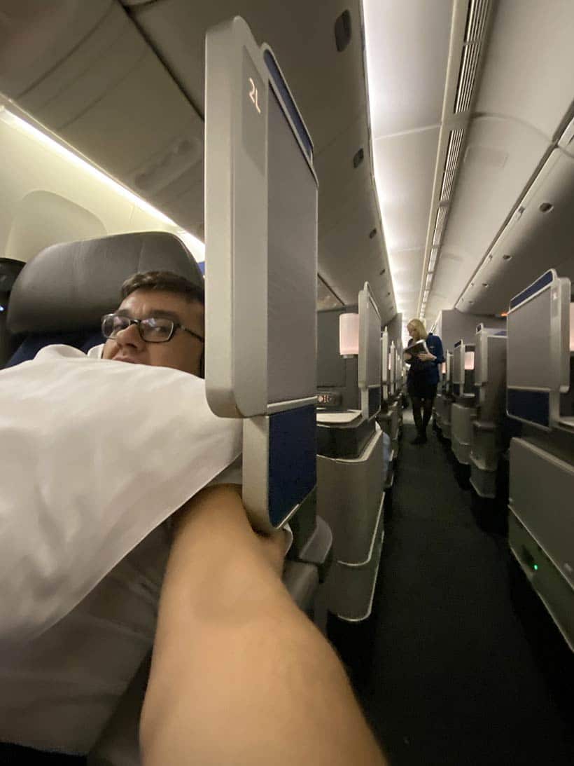 Você curte viajar em business class?!