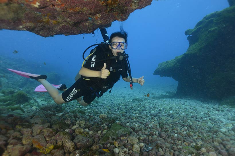 Mergulho de batismo em Noronha