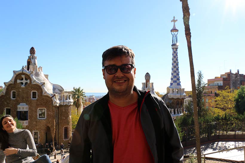 Foto de turista no Parque Guell