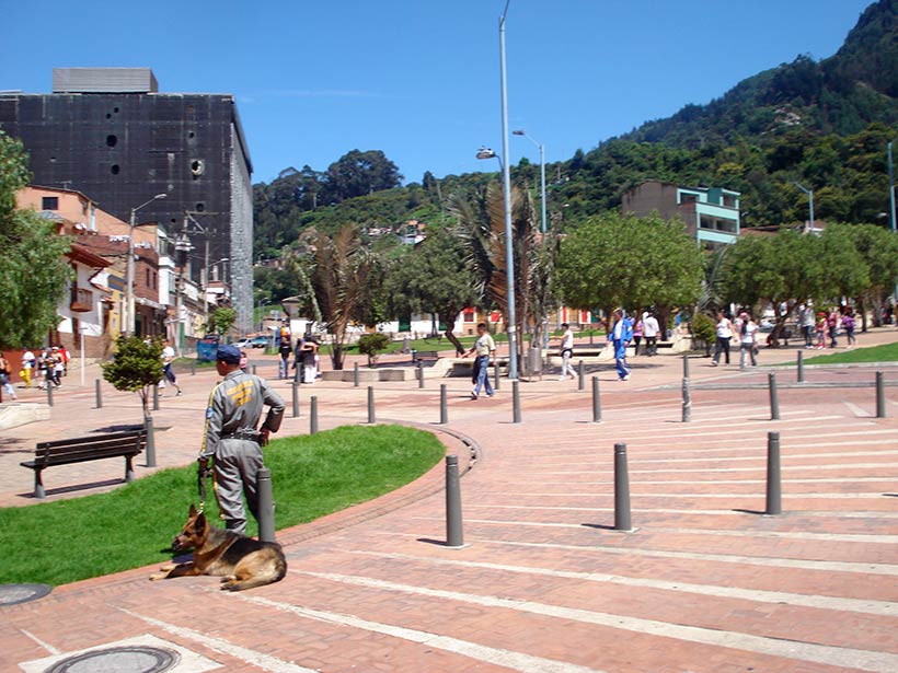 Praças para conhecer na capital da Colômbia
