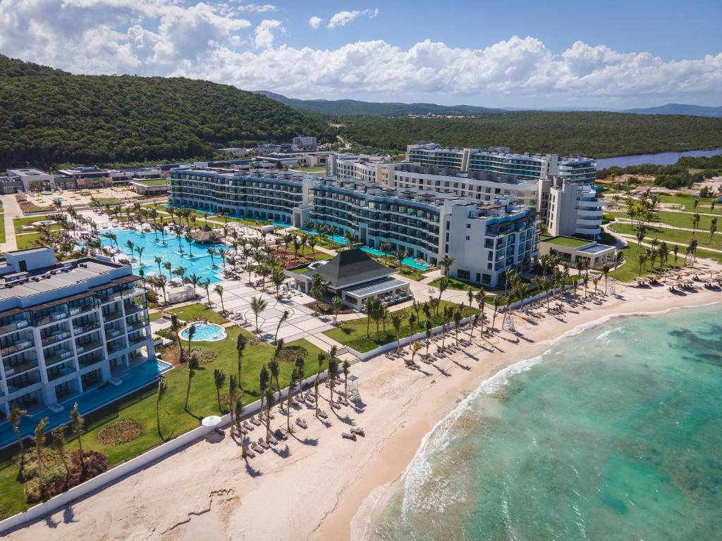 Ocean Eden Bay - Adults Only - All Inclusive