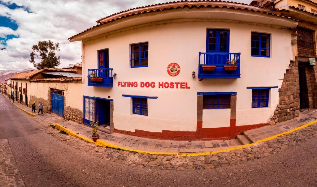 Flying Dog Hostel Cusco 